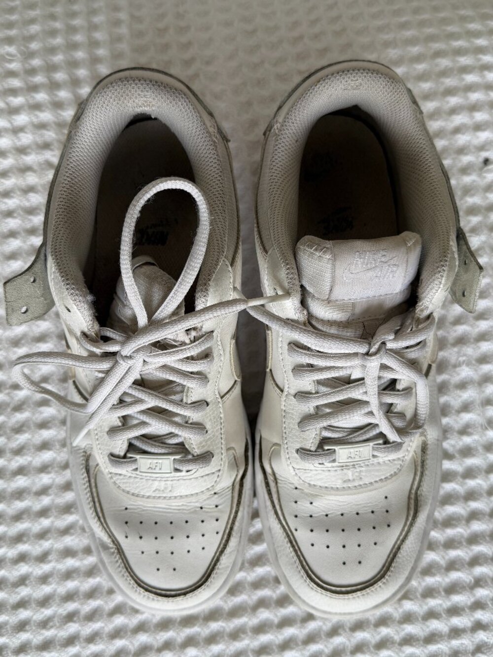 Nike Women's Air Force 1 Shadow Sneaker - Picture 2 of 5